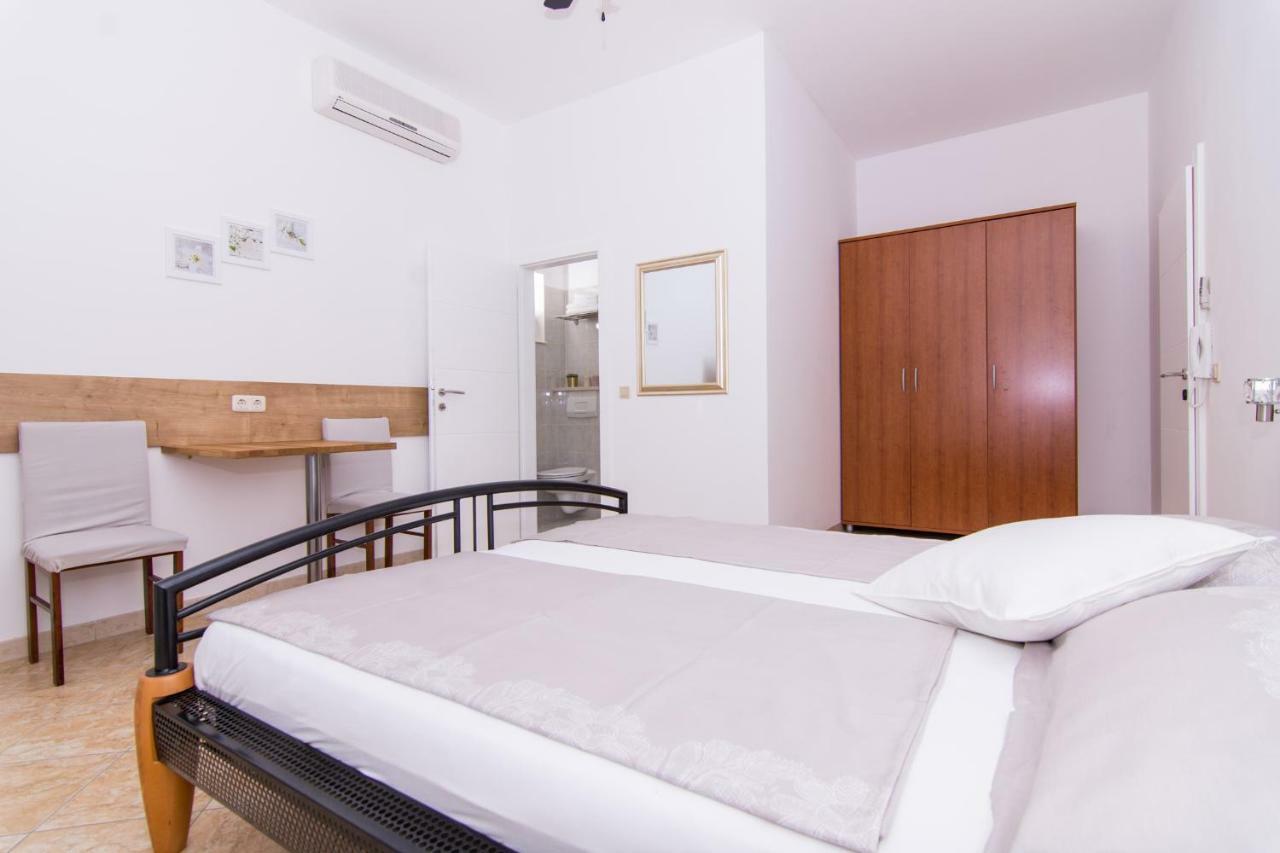Apartmani Juric Trogir Buitenkant foto