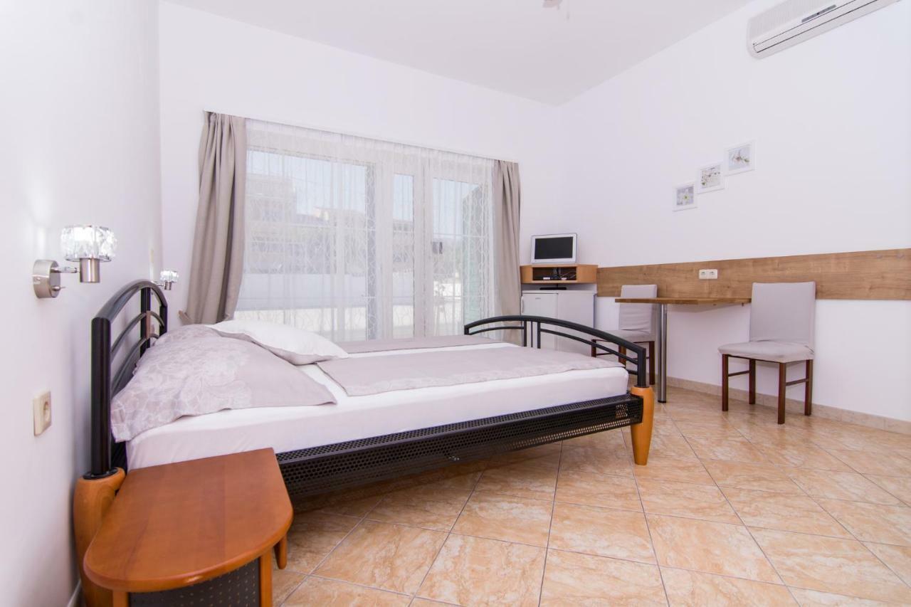 Apartmani Juric Trogir Buitenkant foto