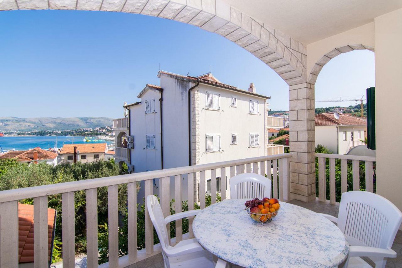 Apartmani Juric Trogir Buitenkant foto