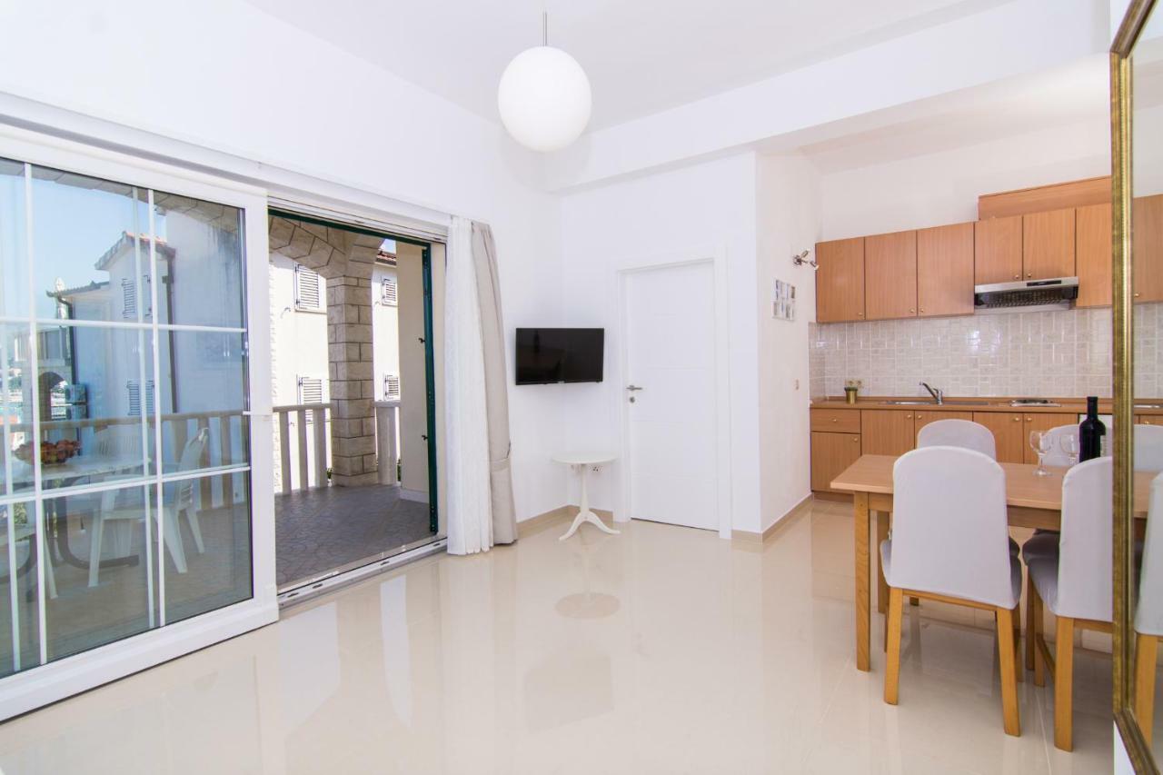 Apartmani Juric Trogir Buitenkant foto