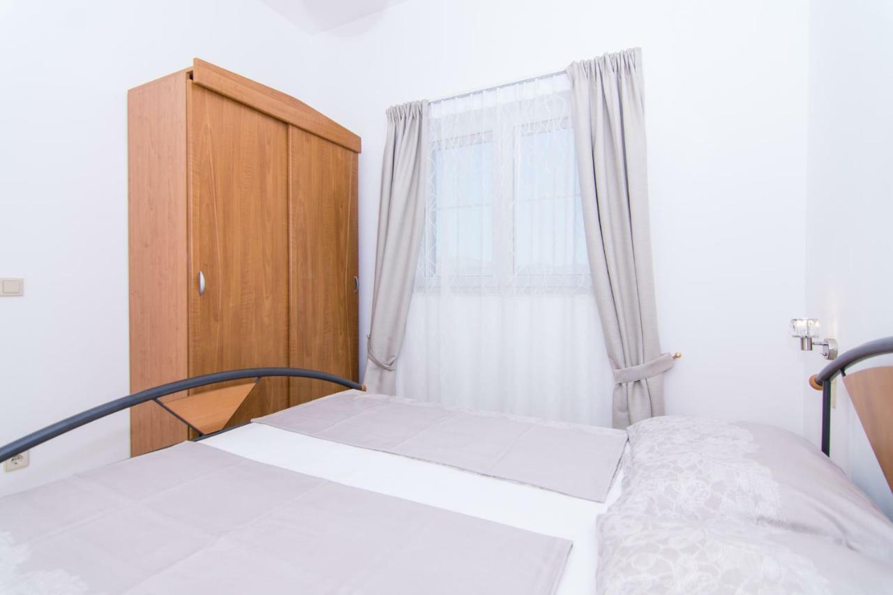 Apartmani Juric Trogir Buitenkant foto