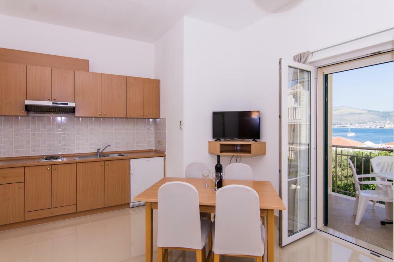 Apartmani Juric Trogir Buitenkant foto
