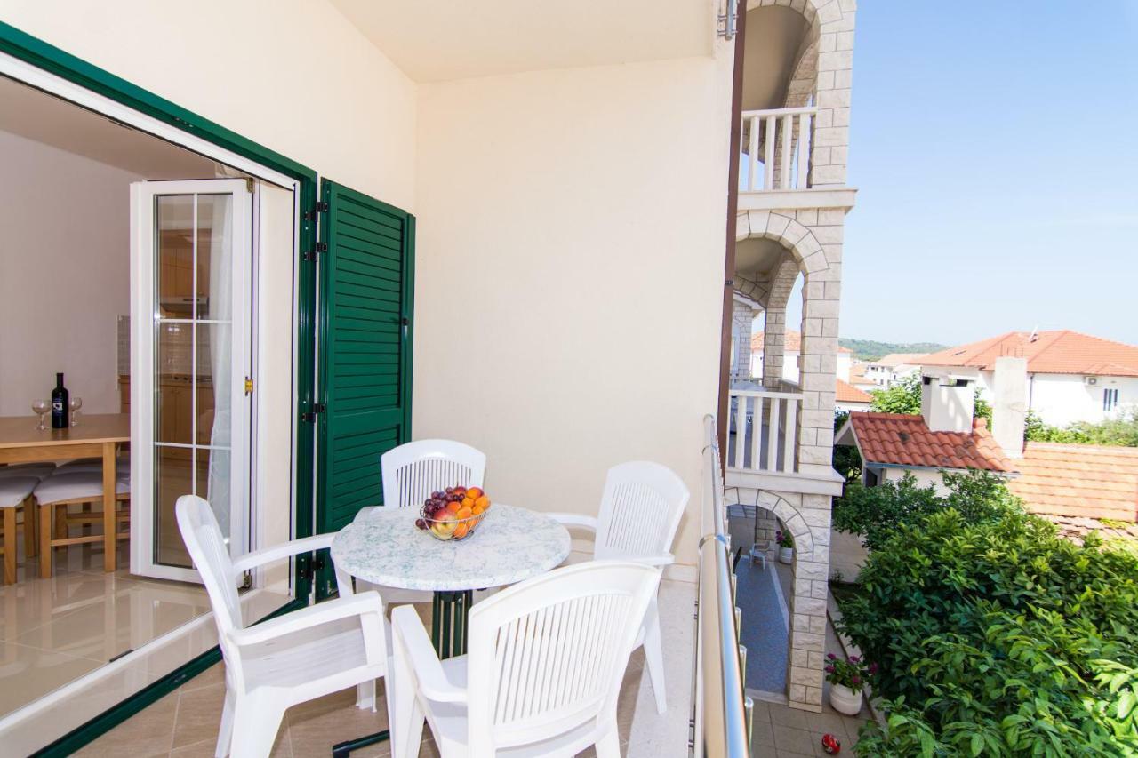 Apartmani Juric Trogir Buitenkant foto