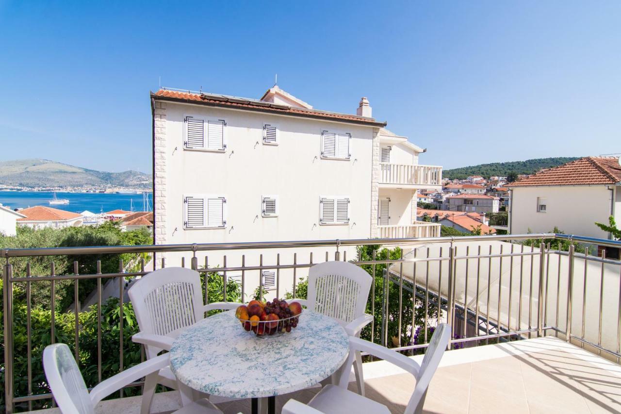 Apartmani Juric Trogir Buitenkant foto