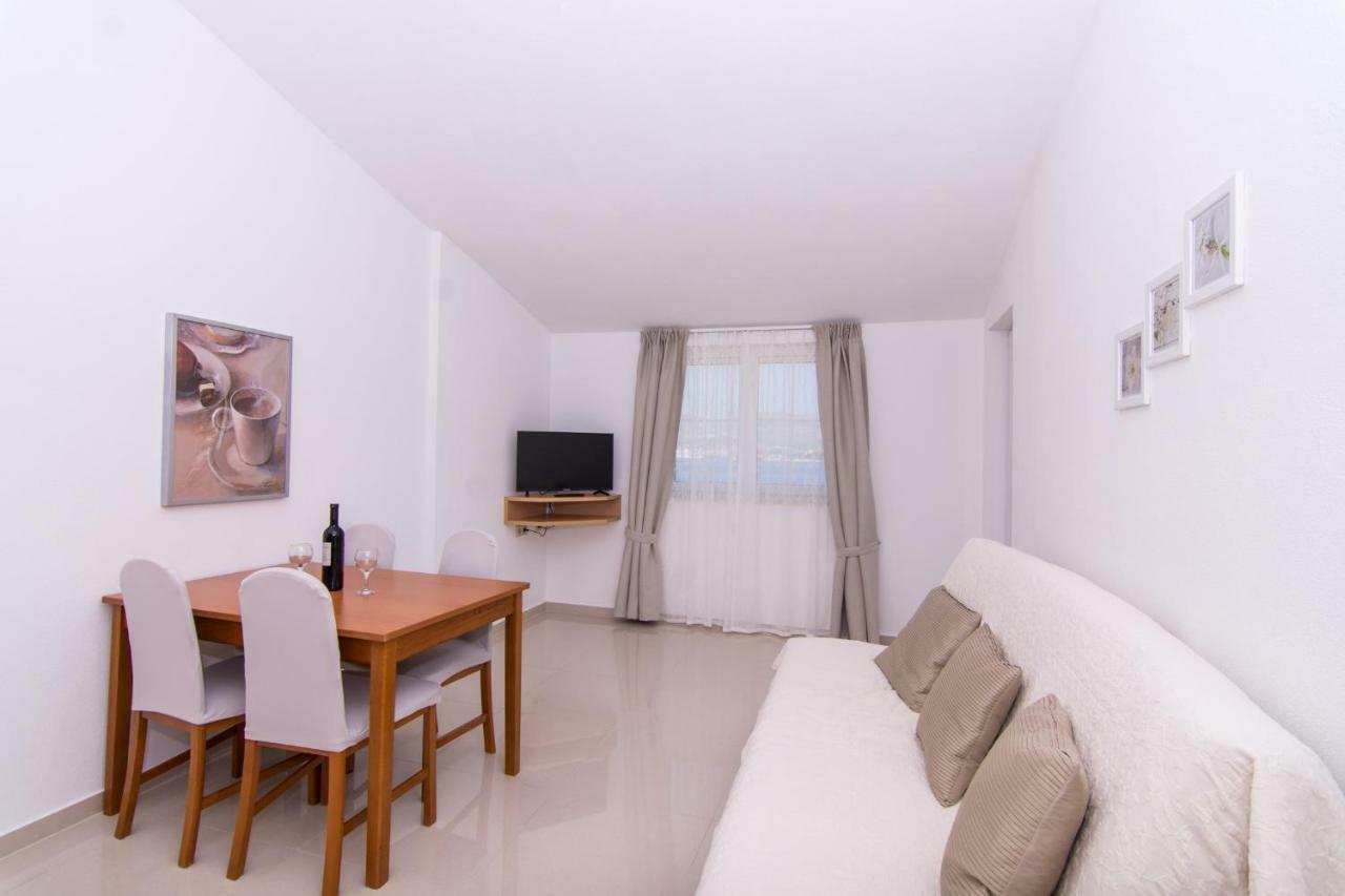 Apartmani Juric Trogir Buitenkant foto