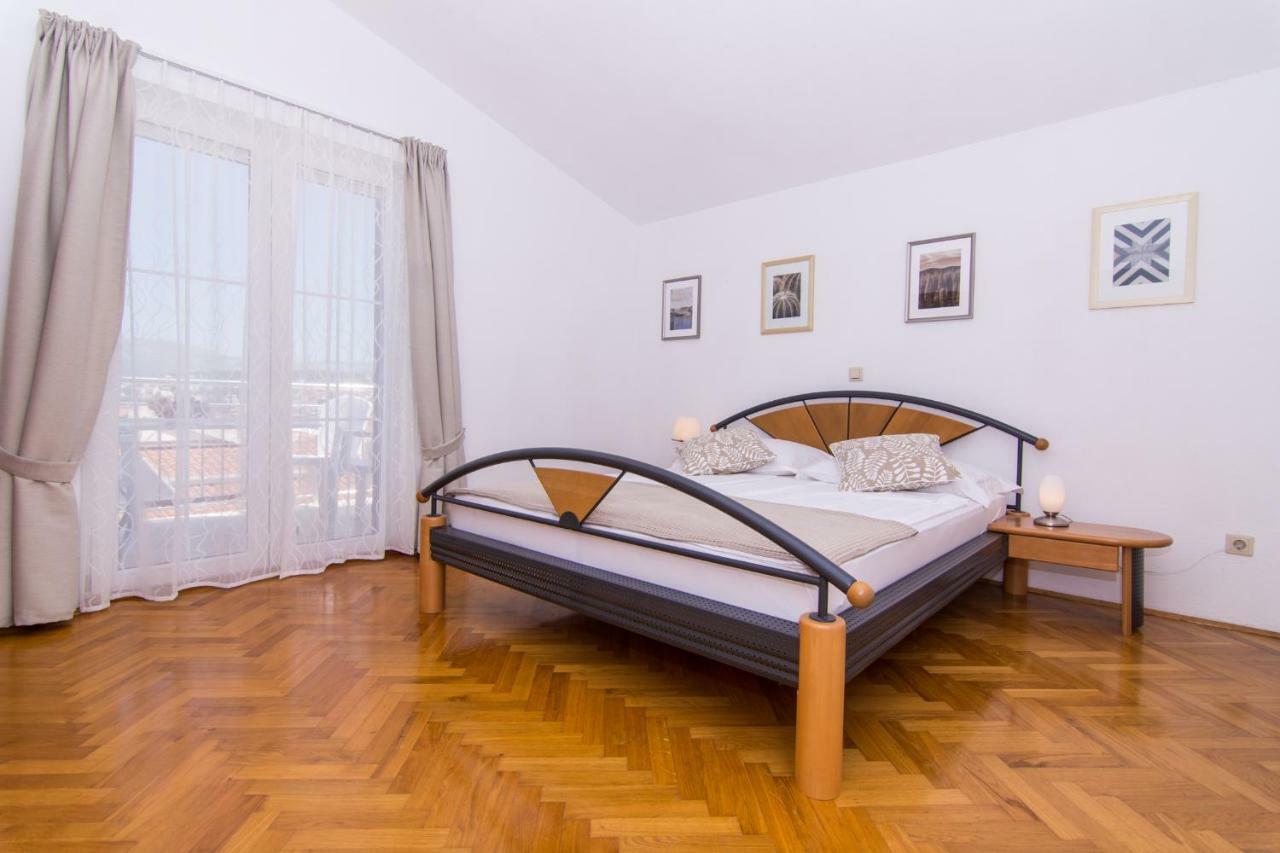 Apartmani Juric Trogir Buitenkant foto